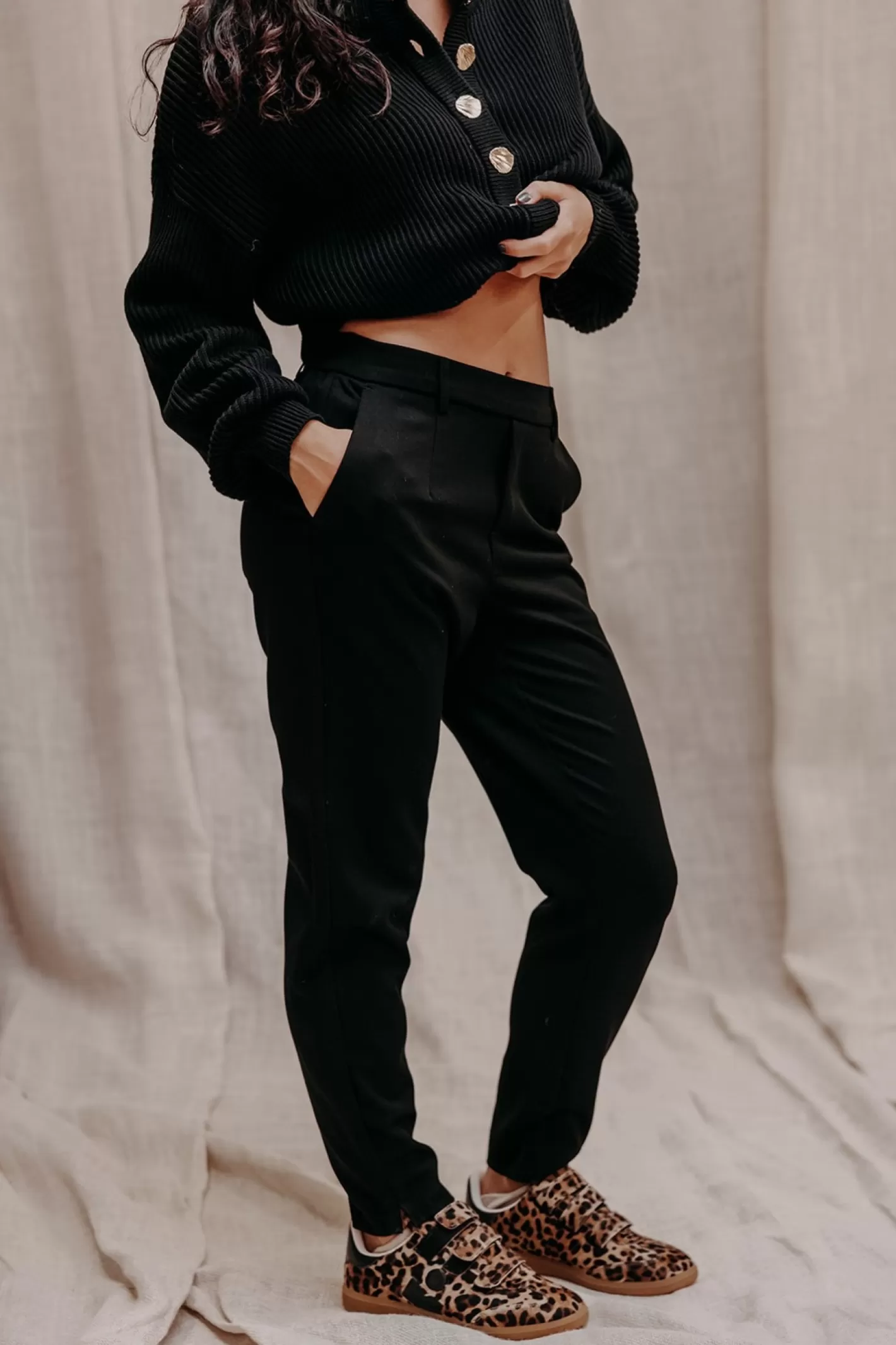 pantalon_lisa_2.webp Outlet Pantalon LISA Jean, Pantalon, Short, Combinaison