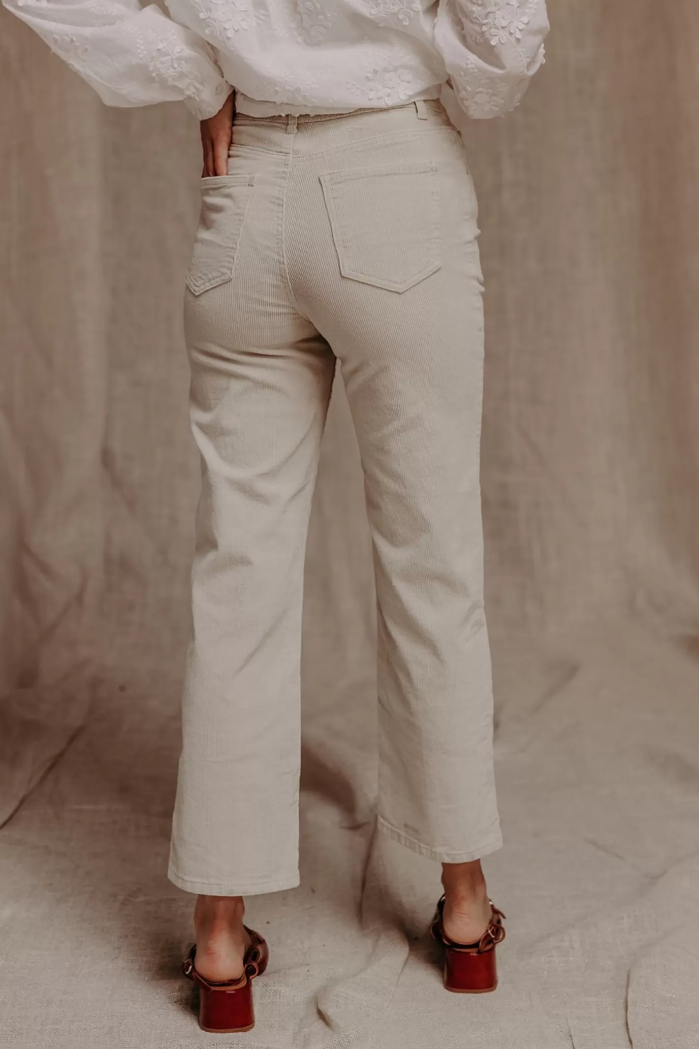 pantalon_solange_4-1.webp Outlet Pantalon SOLANGE Jean, Pantalon, Short, Combinaison