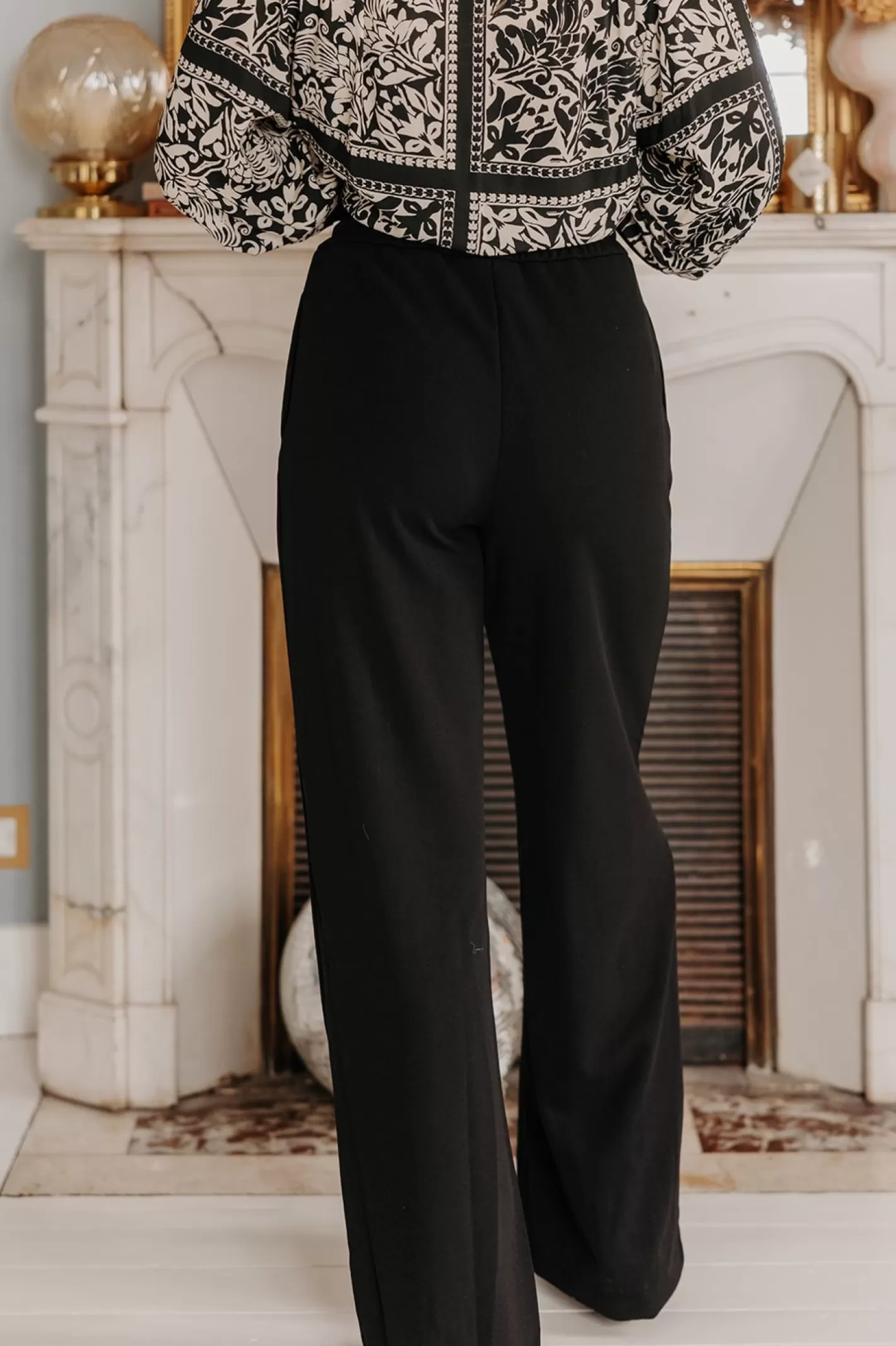 pantalon_viclua_2.webp Flash Sale Pantalon VICLUA Jean, Pantalon, Short, Combinaison